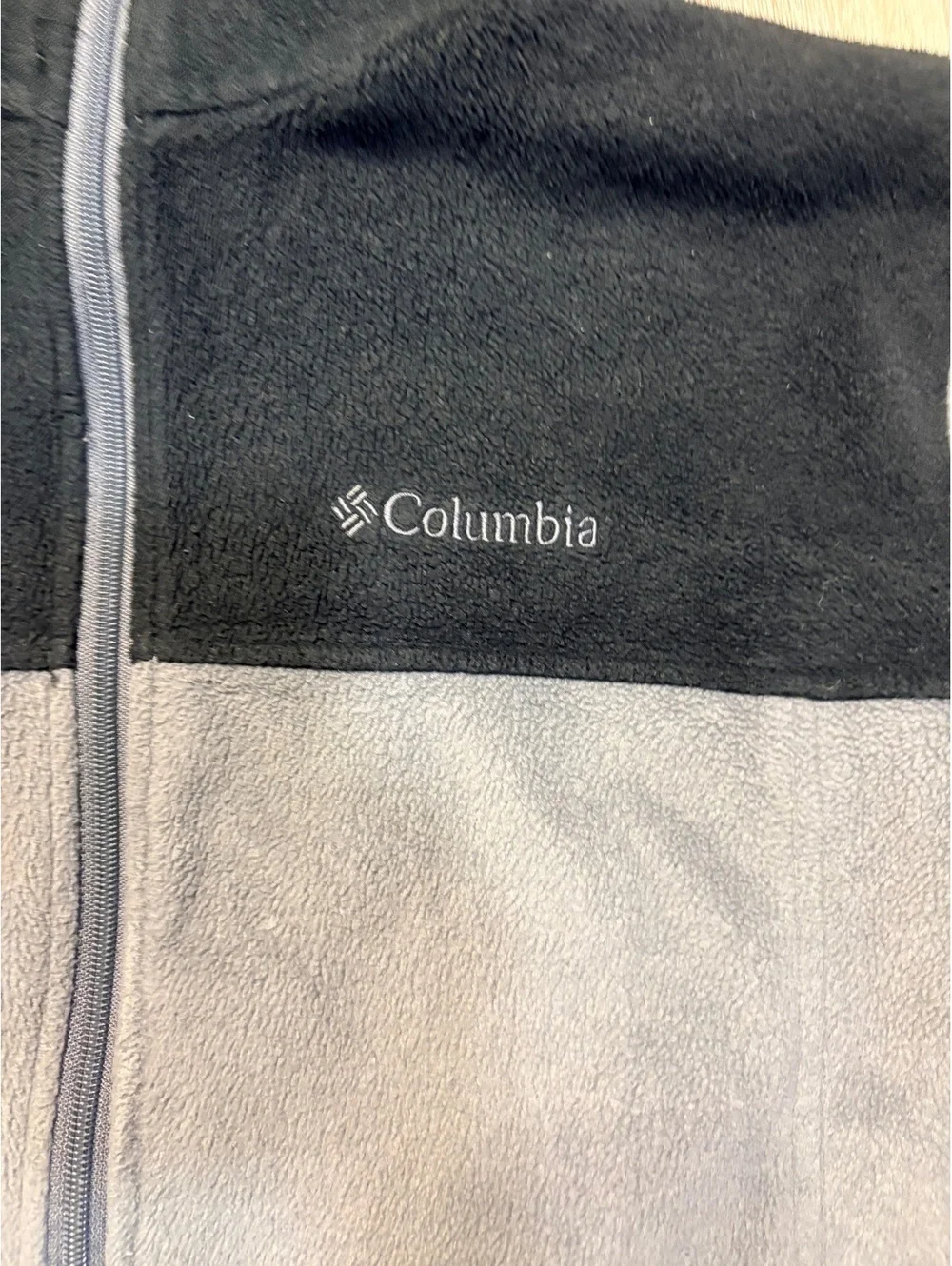 Columbia Gray & Black Fleece Zip Up Jacket Men’s Size Large Gorpcore Outdoor